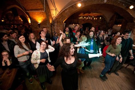 folkklubs ala pagrabs riga